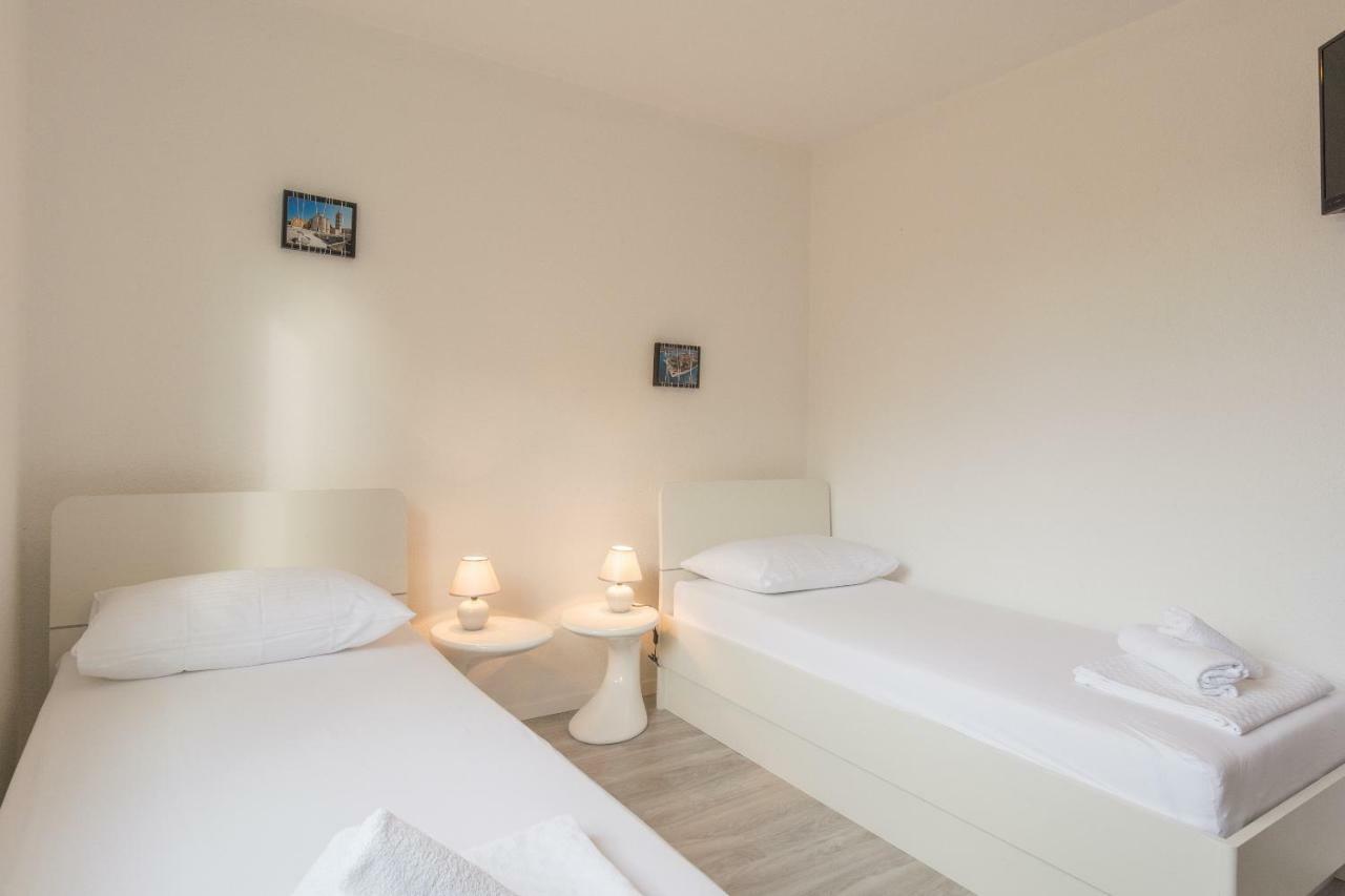 Apartment Kozina Zadar Bagian luar foto